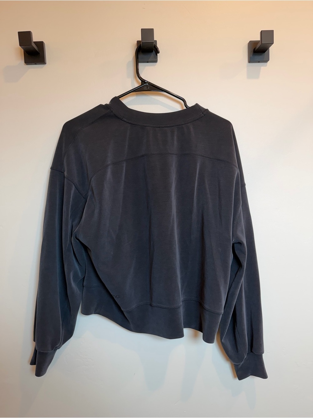 lululemon athletica Black Oversized Soft Stream Sweatshirt - Picture 3 of 3